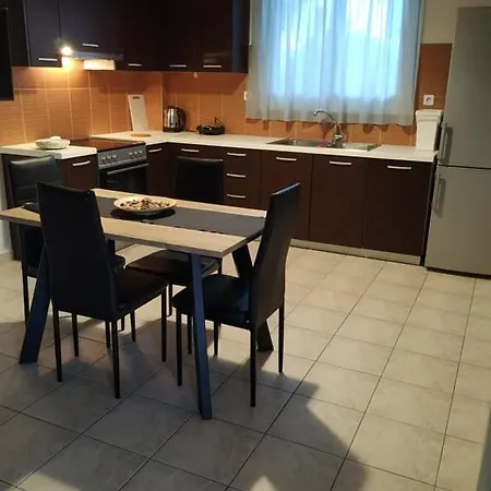 Apartment N&μ Méthana